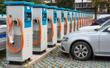 新能源汽車距離充電自由還有多遠(yuǎn) 汽車充電設(shè)備的研發(fā)與挑戰(zhàn)